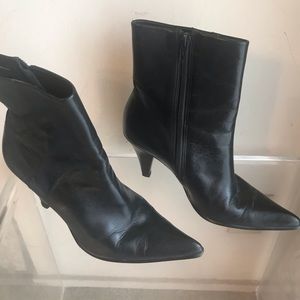 BcbgMaxazria boots